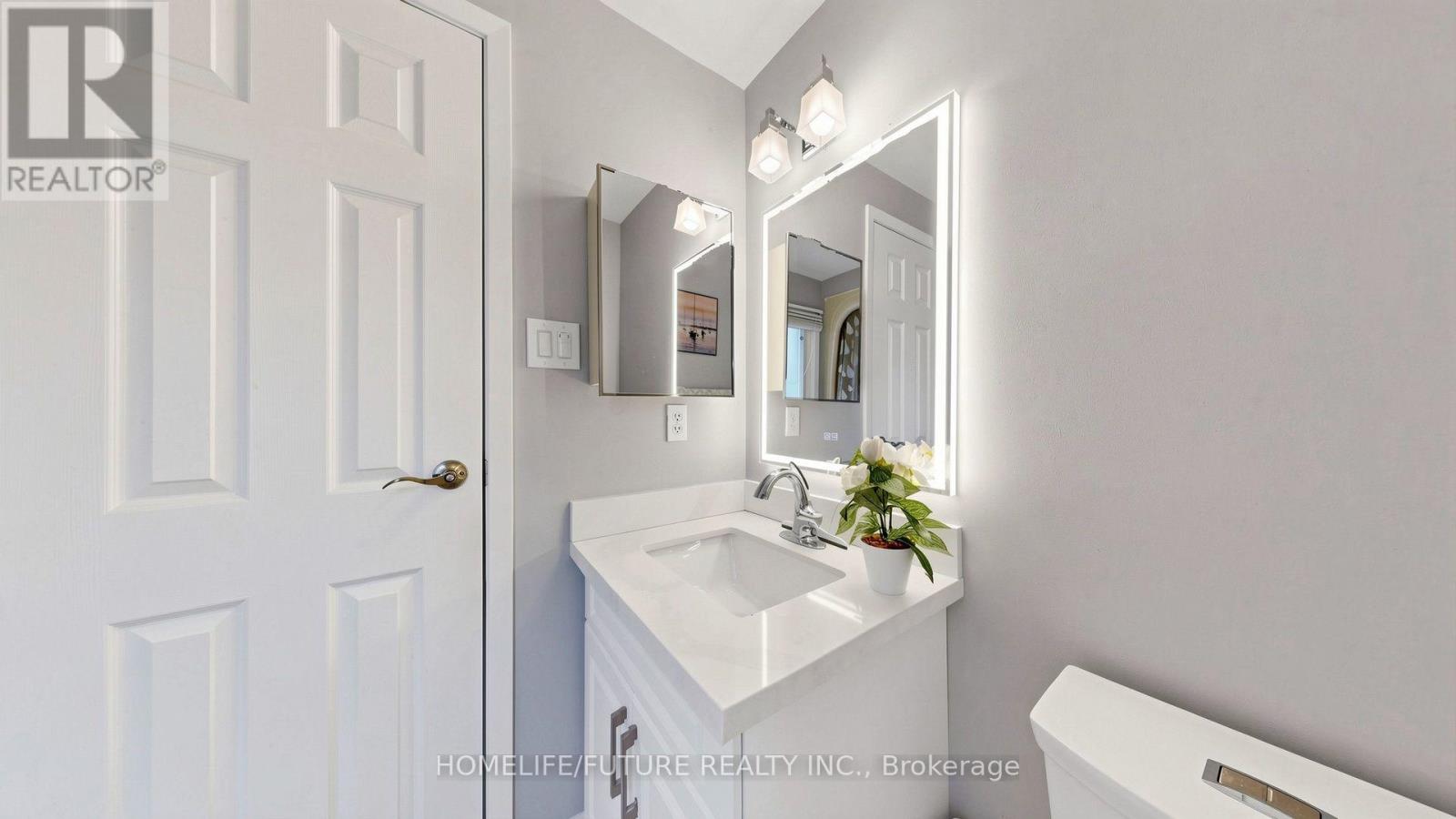 168 LARGE CRESCENT - Image 30