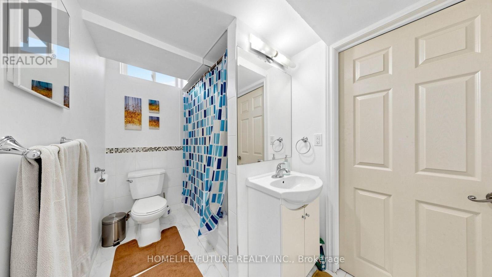 168 LARGE CRESCENT - Image 45
