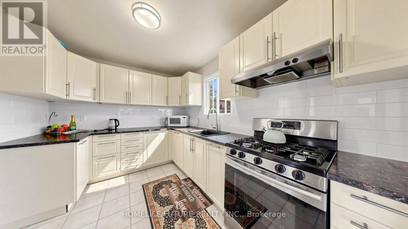 168 LARGE CRESCENT - Image 6