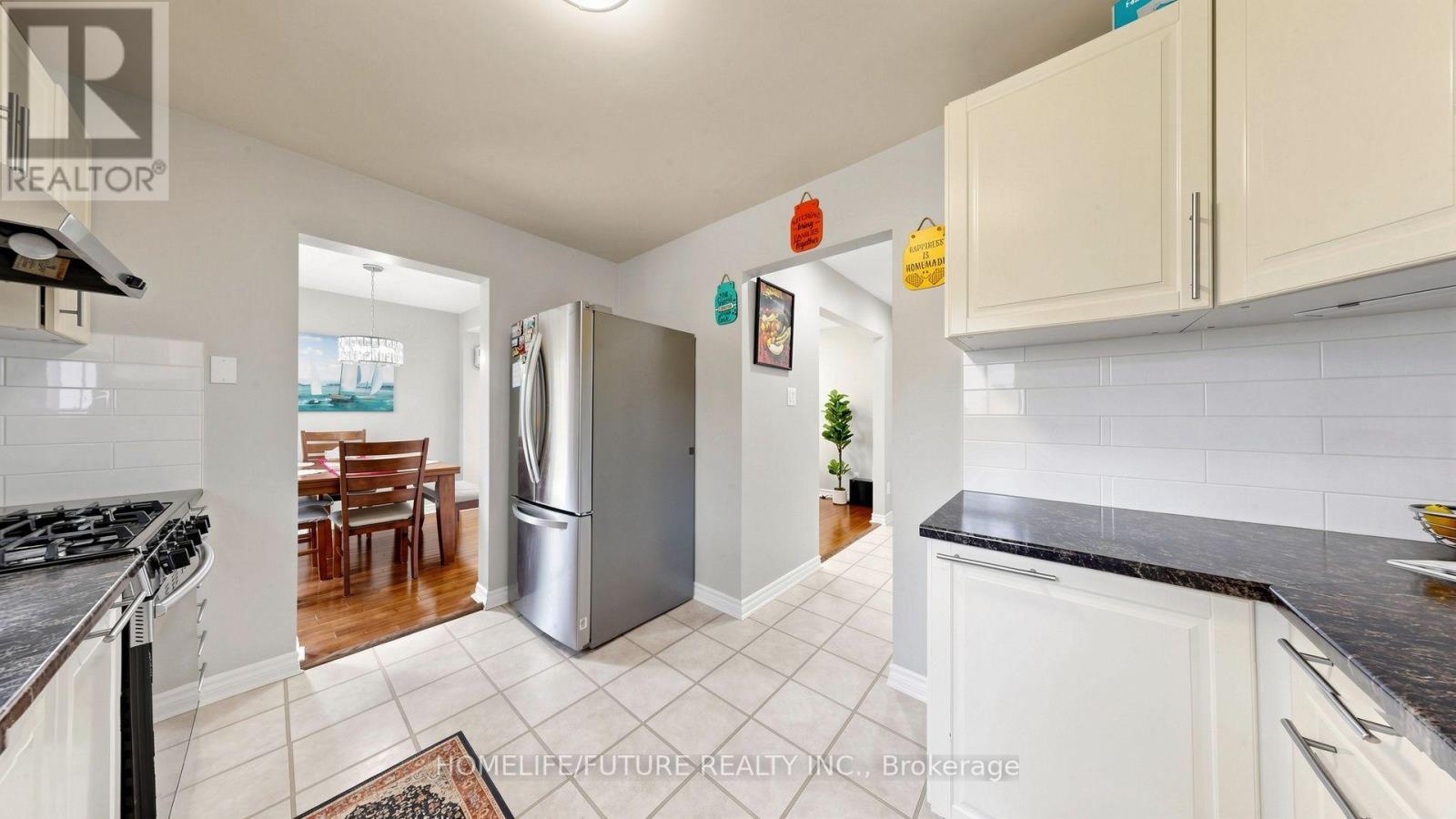 168 LARGE CRESCENT - Image 9