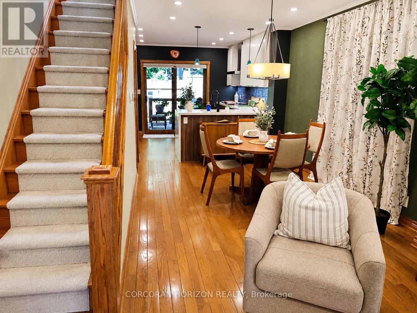 402 RHODES AVENUE - 10
