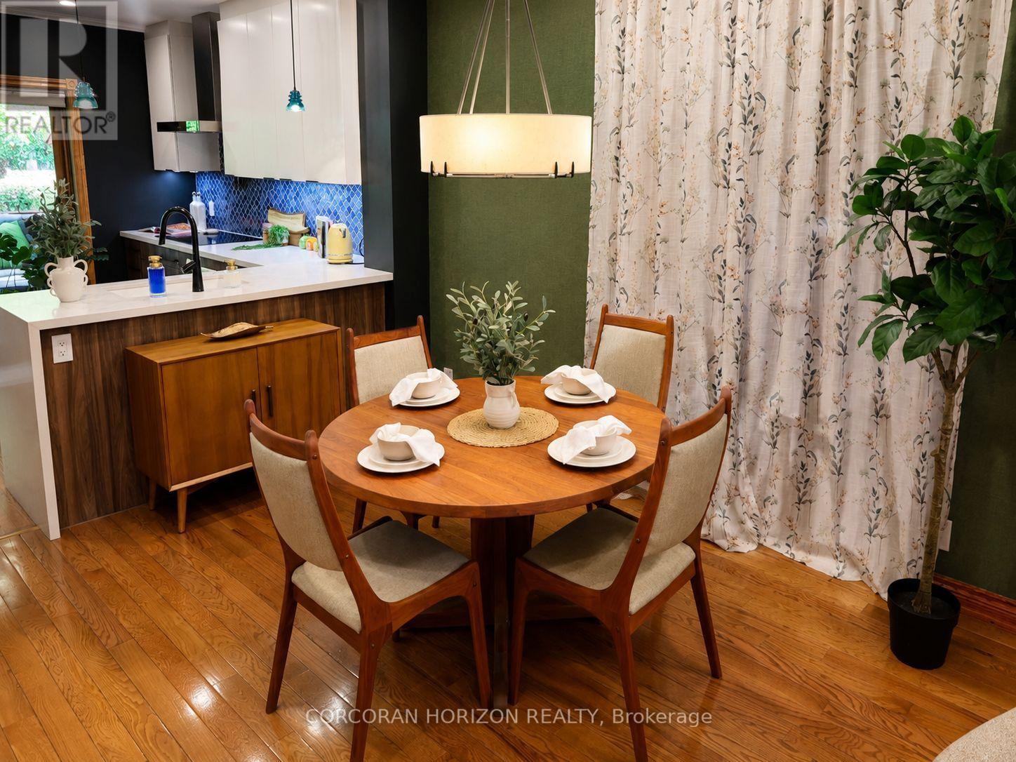 402 RHODES AVENUE - 15