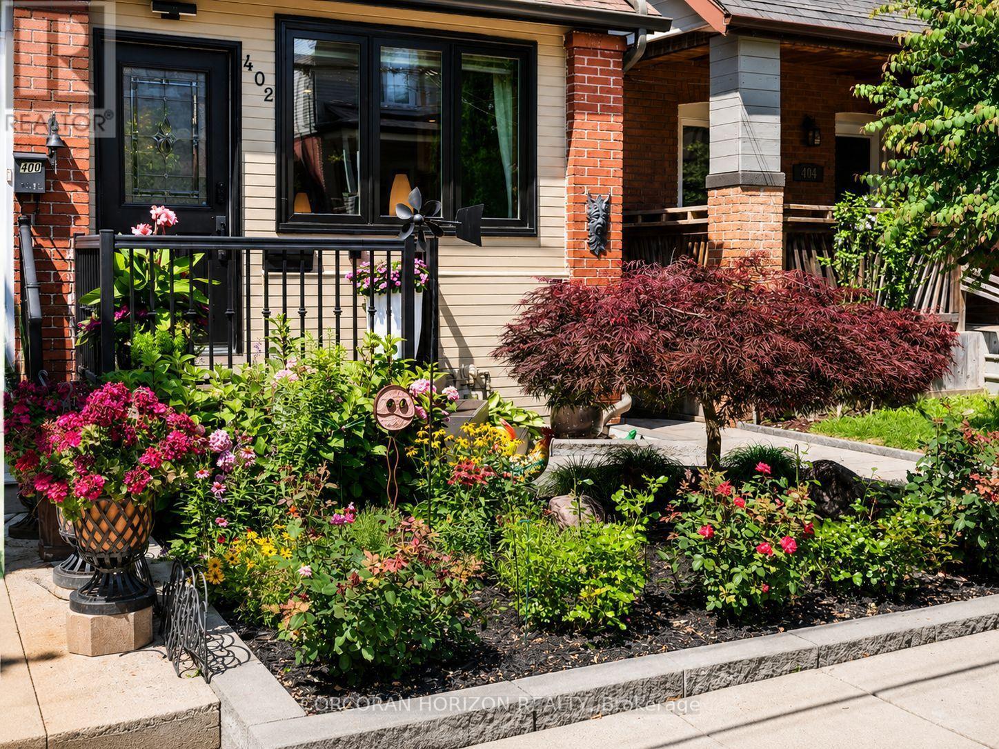 402 RHODES AVENUE - 3
