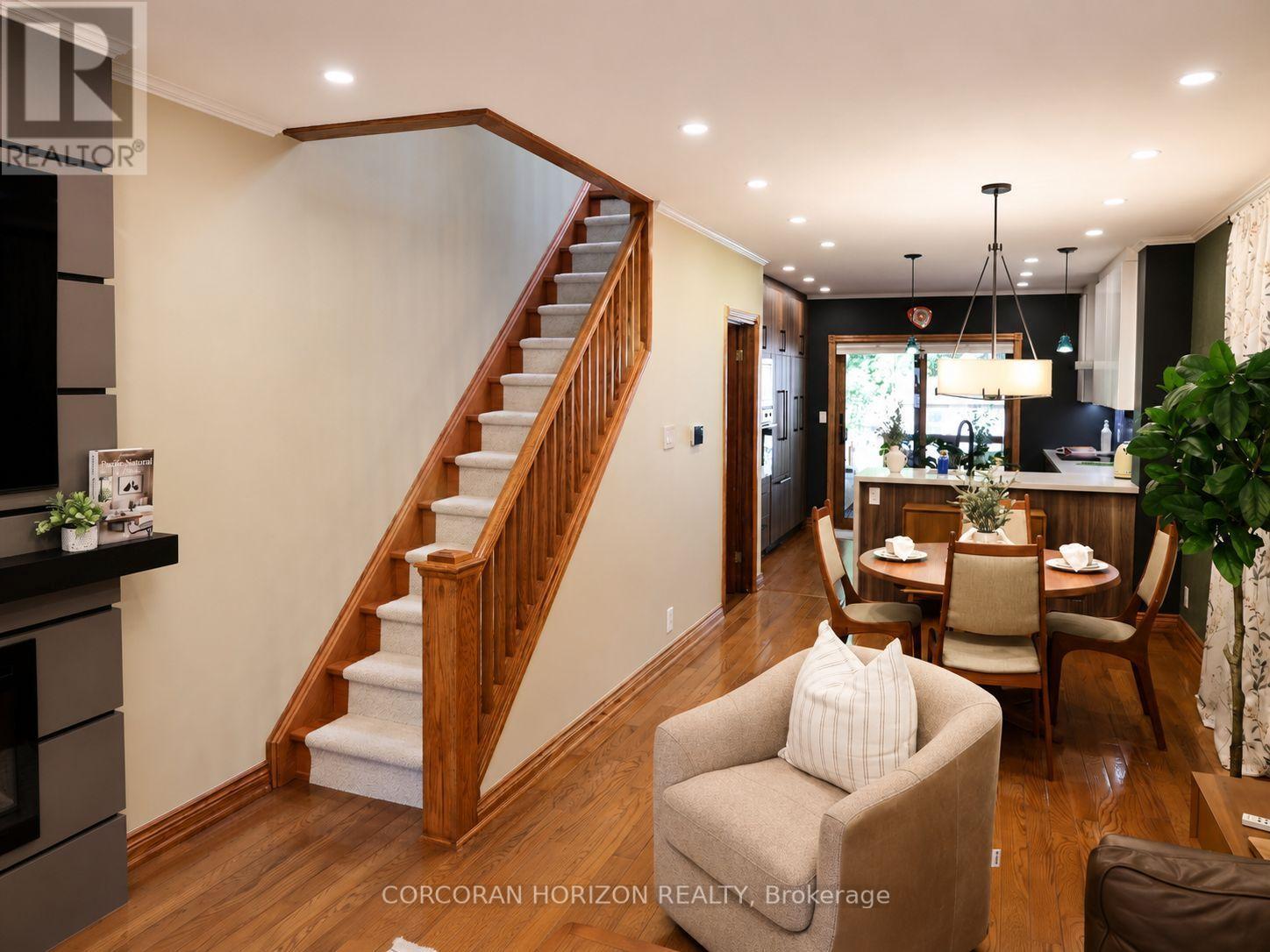 402 RHODES AVENUE - 9