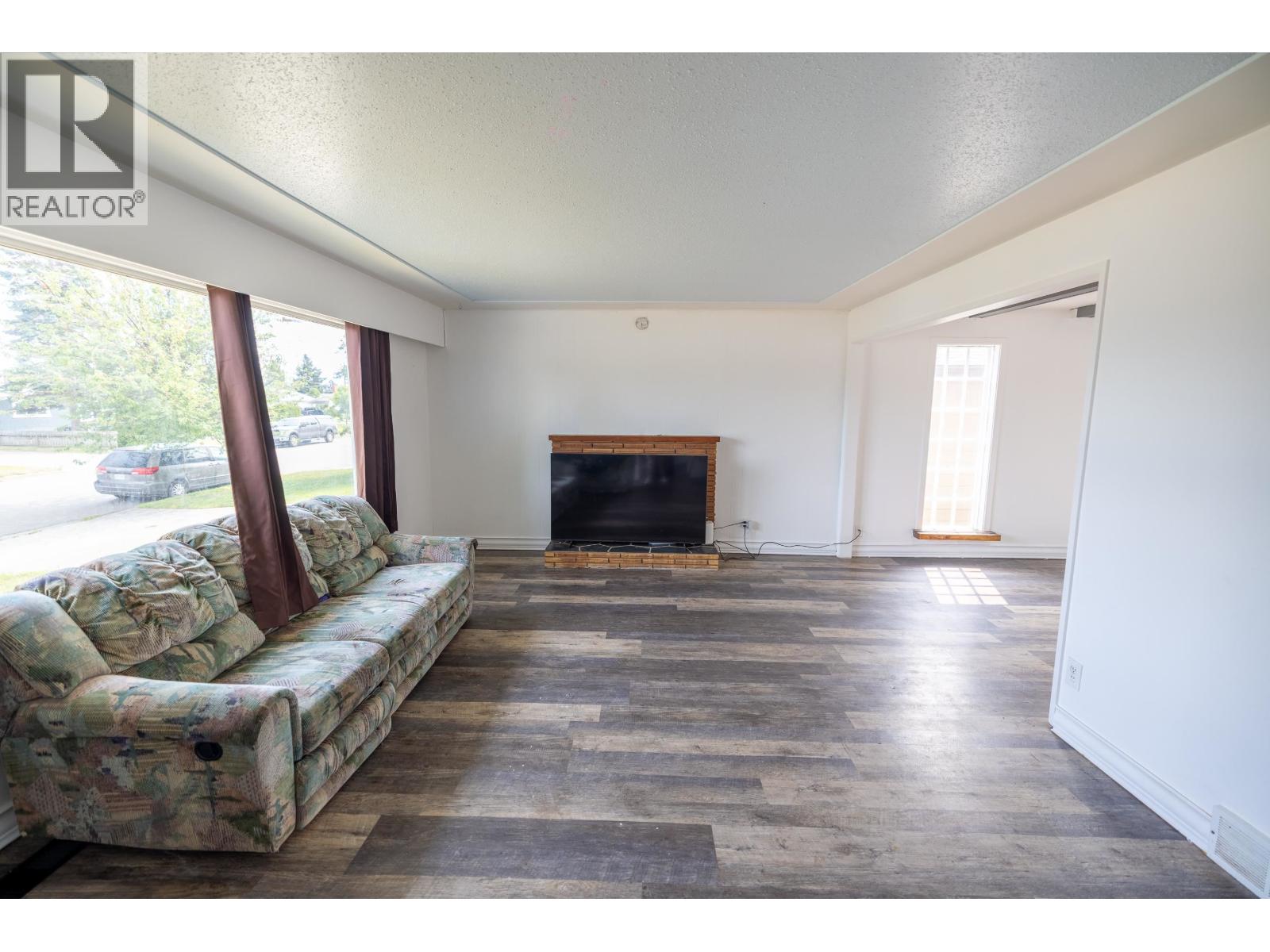 133 S MOFFAT STREET - 7