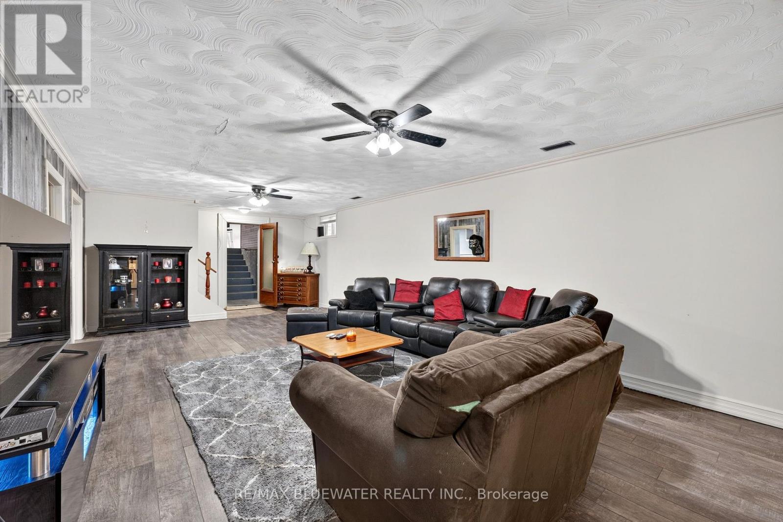 210 HILL STREET - 31
