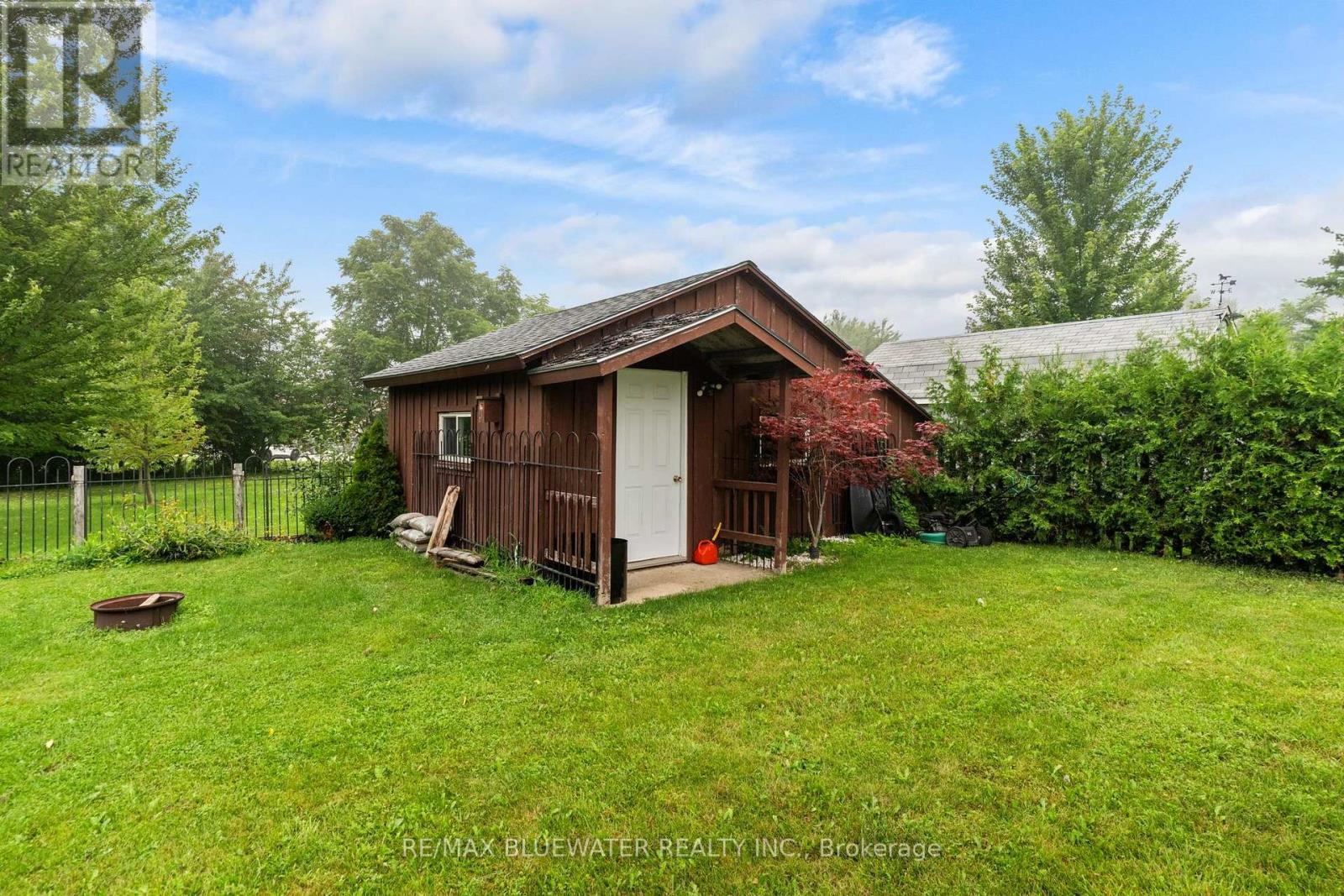 210 HILL STREET - 39
