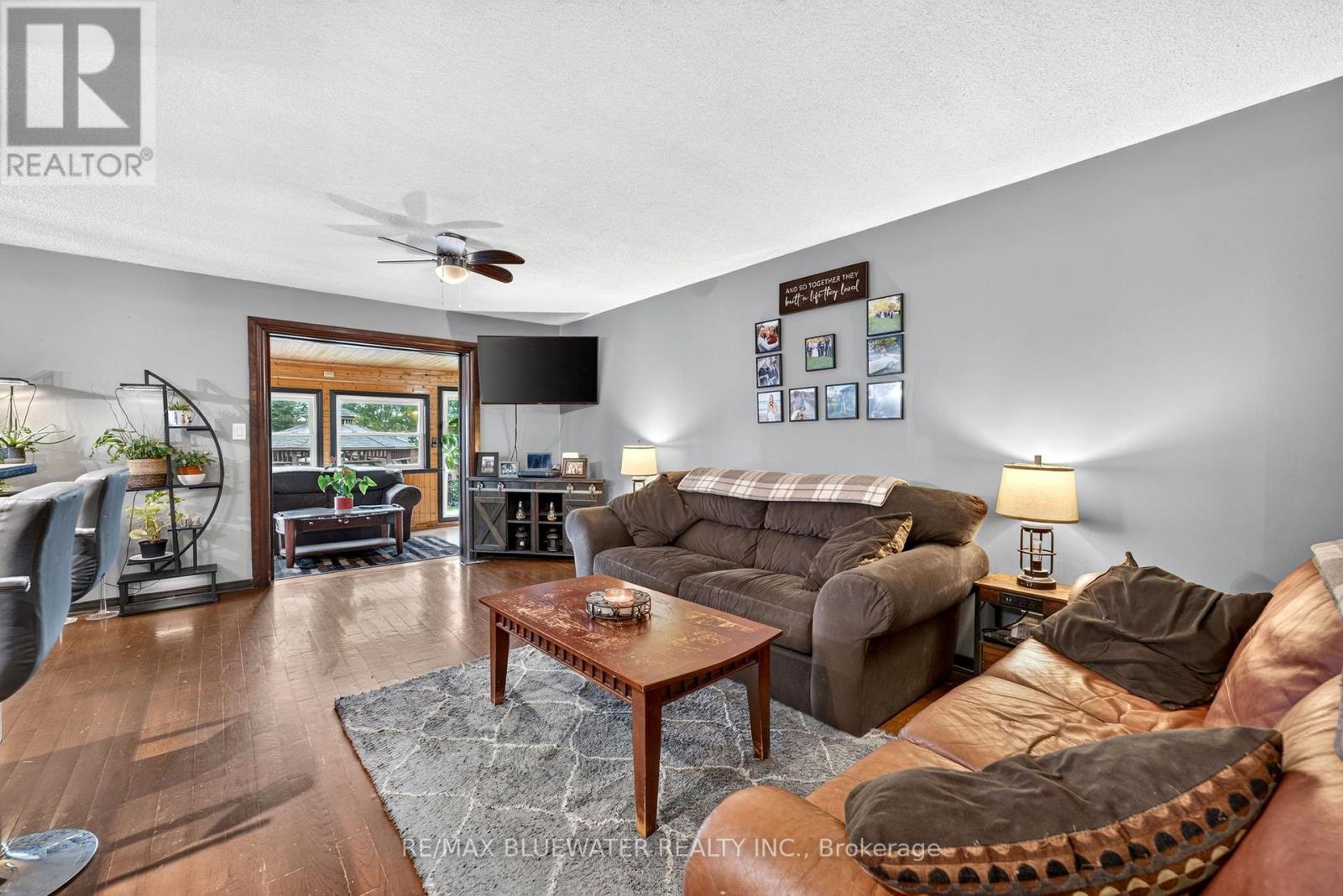 210 HILL STREET - 5