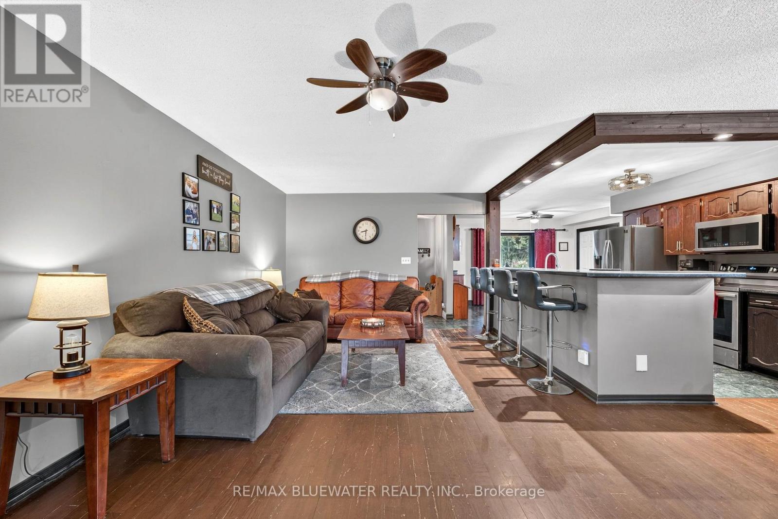 210 HILL STREET - 7