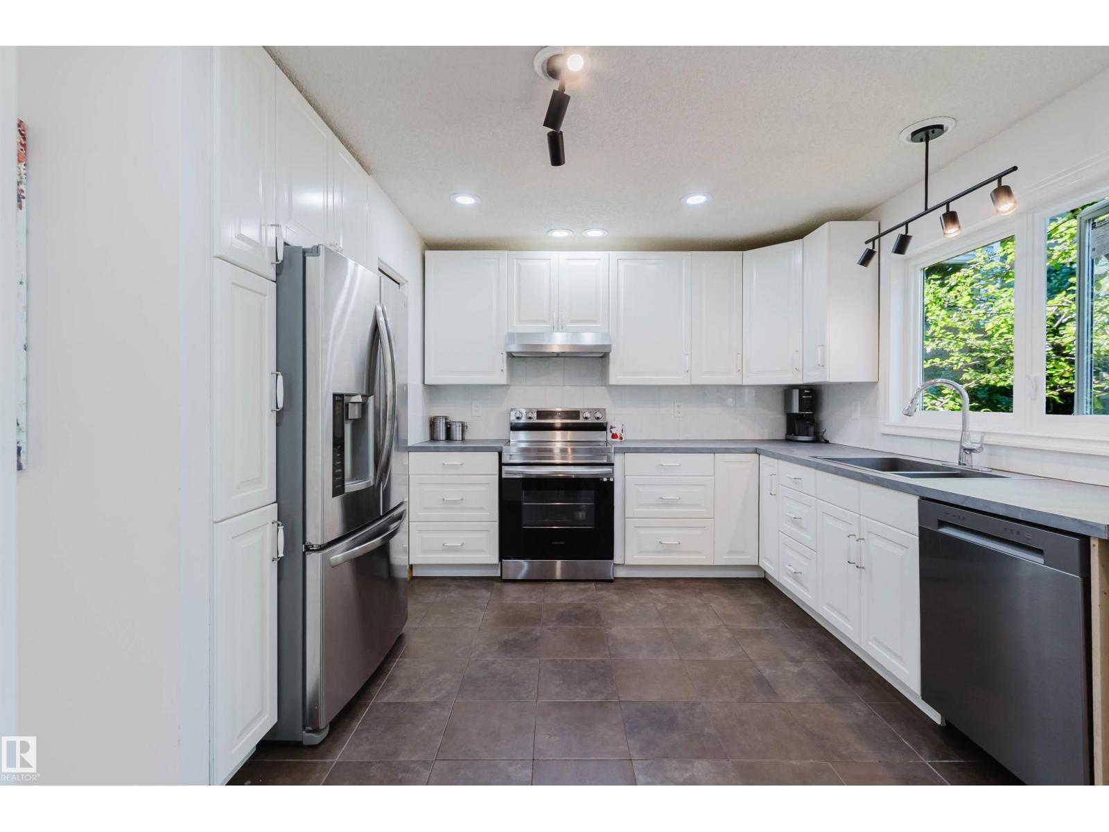 342 O'CONNOR CL NW - 21