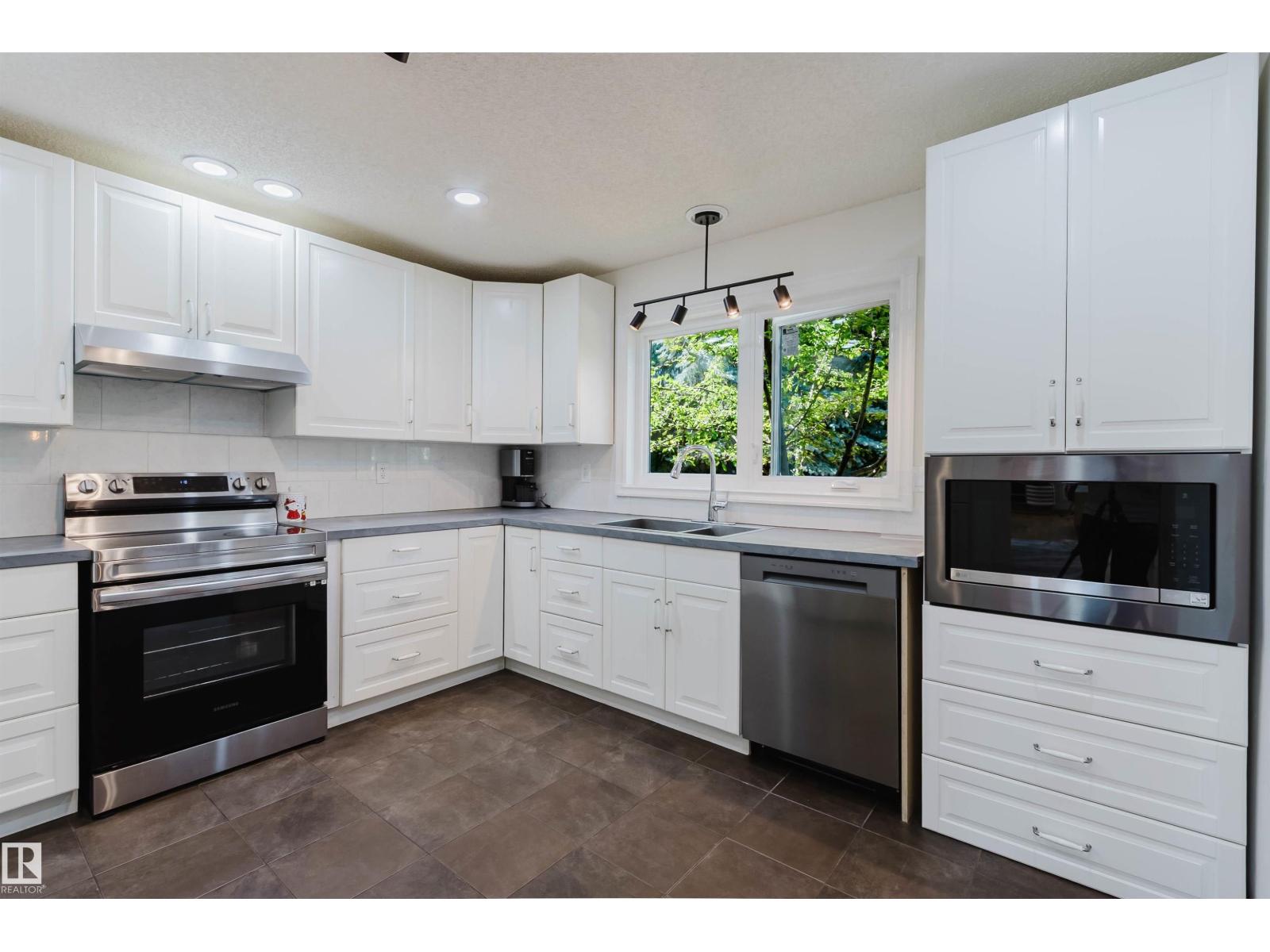 342 O'CONNOR CL NW - 22