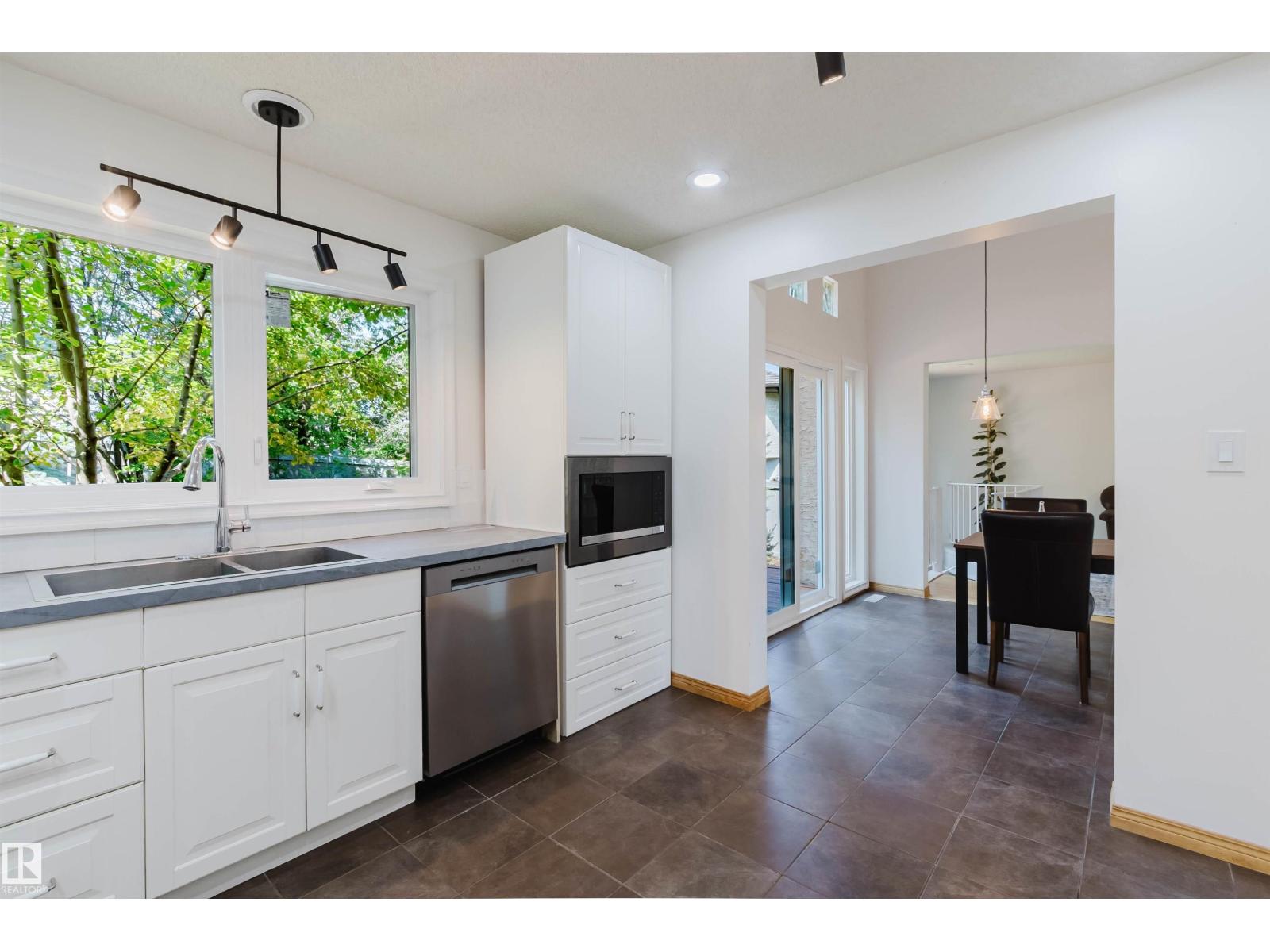 342 O'CONNOR CL NW - 23