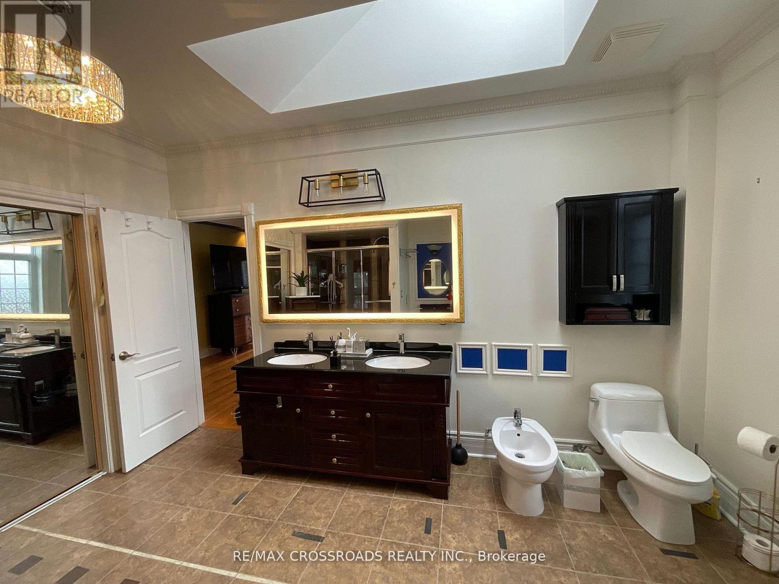 129 LAKELAND CRESCENT - Image 30