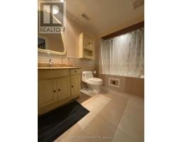 129 Lakeland Crescent, Richmond Hill, ON L4E3A1 Photo 17
