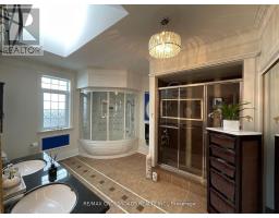 129 Lakeland Crescent, Richmond Hill, ON L4E3A1 Photo 32