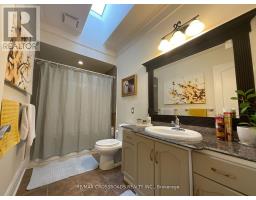 129 Lakeland Crescent, Richmond Hill, ON L4E3A1 Photo 35
