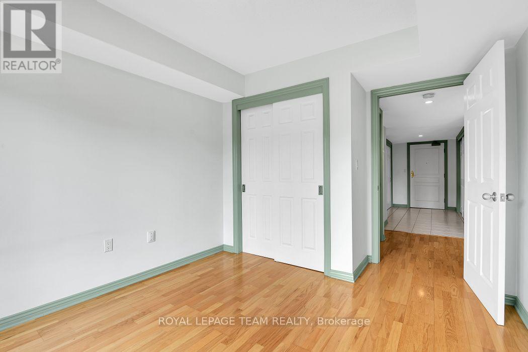 2 Bed, 2 Bath House for Sale in Ottawa – 205 – 1 MERIDIAN PLACE, Ottawa – MLS# X13621040 - Image 27