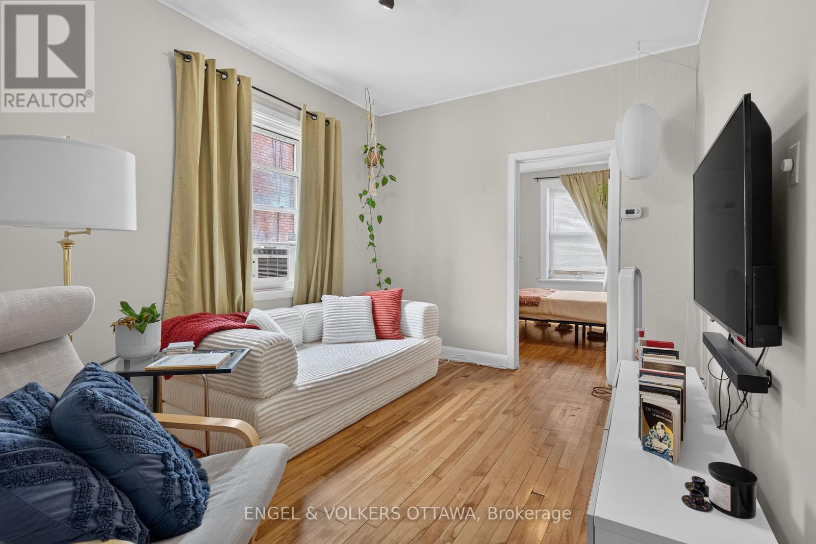 2 Bed, 1 Bath Multi-Family for Rent in Ottawa – 1 – 35 CRAIG STREET, Ottawa – MLS# X13621136 - Image 10