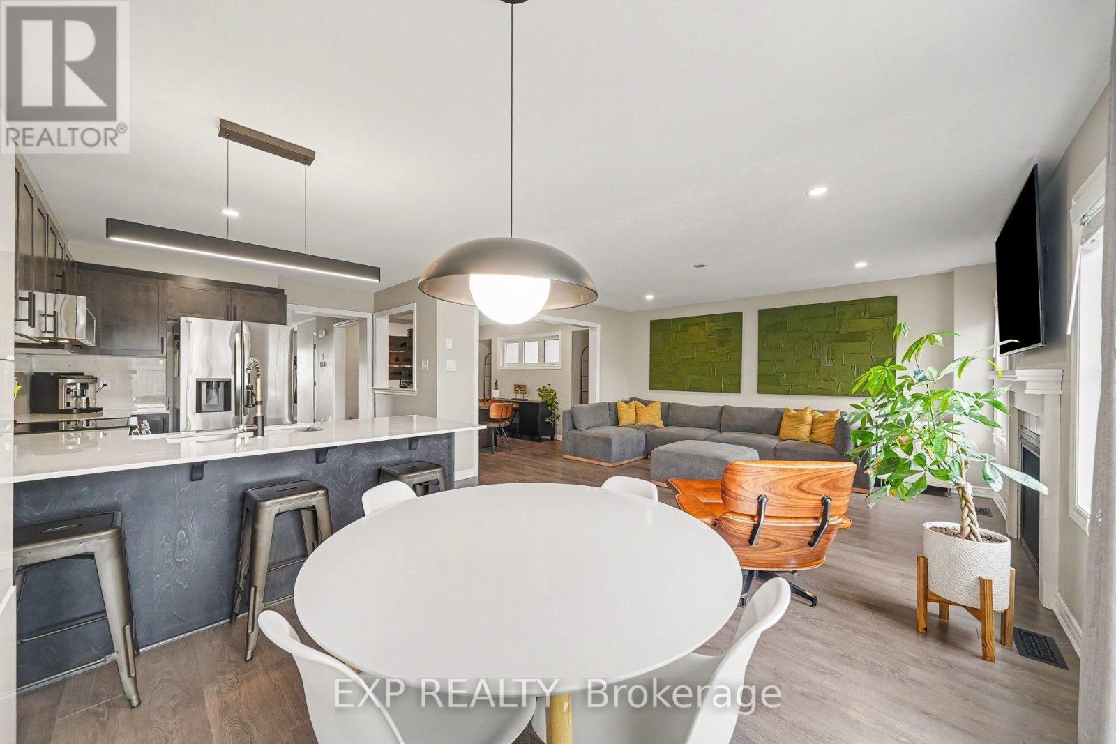 102 BURBOT STREET - Image 11
