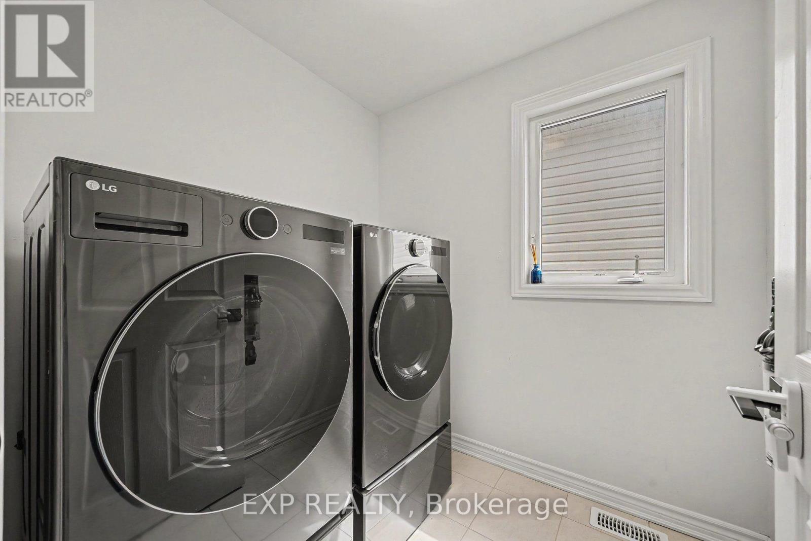 102 BURBOT STREET - Image 25