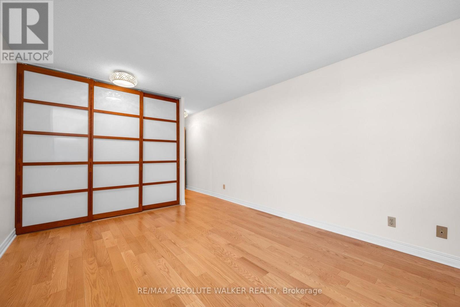 #1003 71 SOMERSET STREET W - Image 23