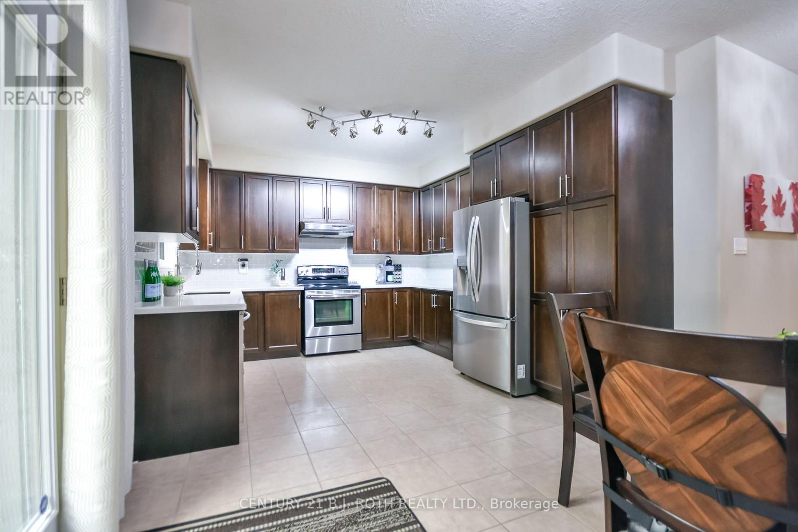 20 FALCON CRESCENT - Image 13