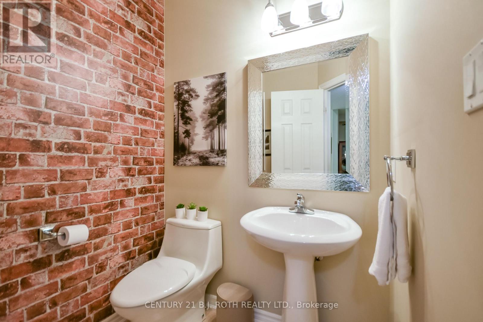 20 FALCON CRESCENT - Image 19