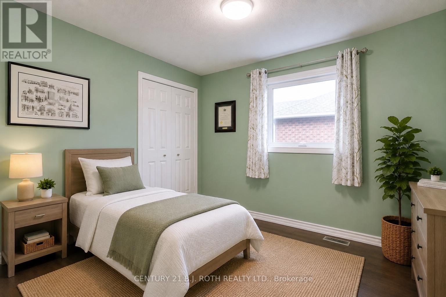 20 FALCON CRESCENT - Image 31