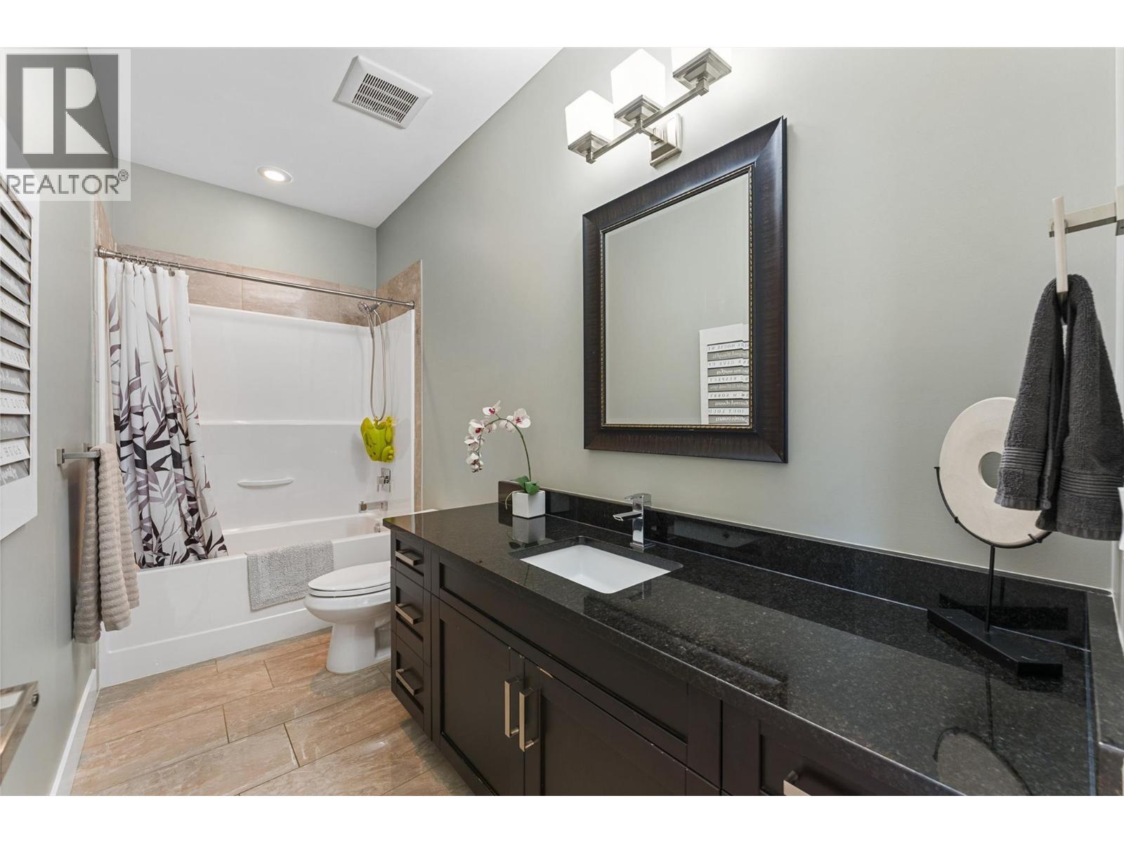  13157 Shoreline Drive, Lake Country