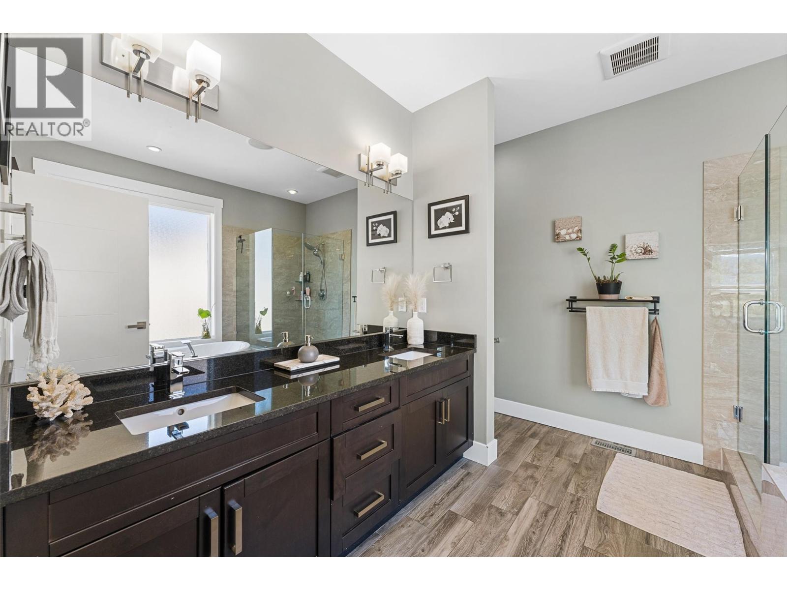  13157 Shoreline Drive, Lake Country