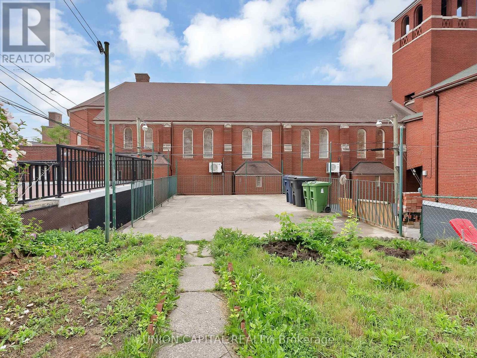 1373 DAVENPORT ROAD - Image 30