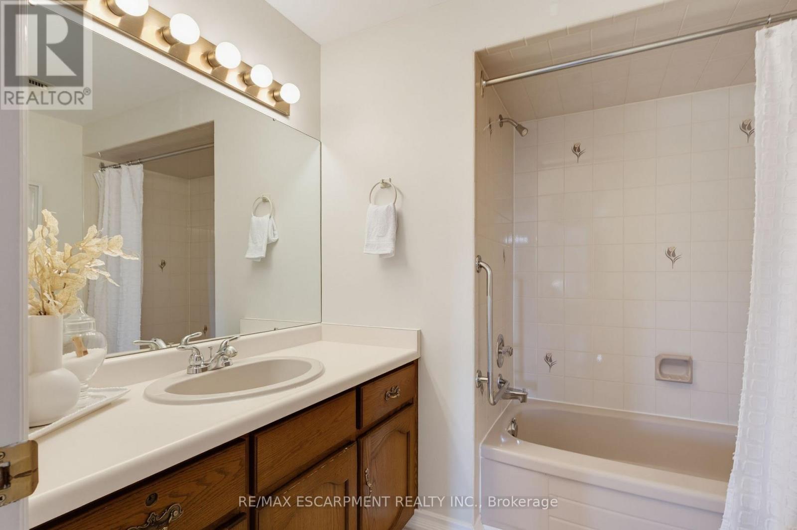 2188 BADER CRESCENT - Image 26
