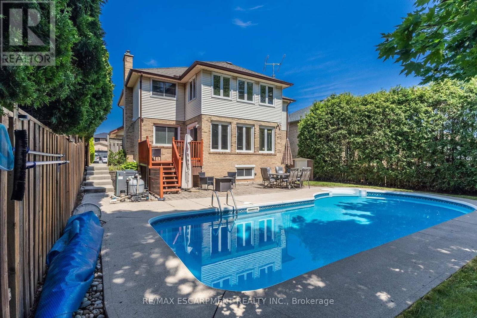 2188 BADER CRESCENT - Image 35