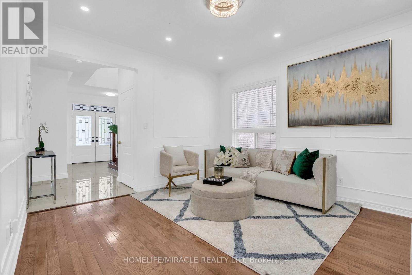 9 GAMSON CRESCENT - 13