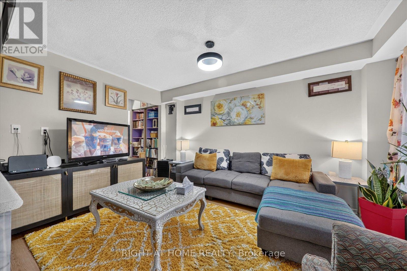 305 ALDER STREET - 10