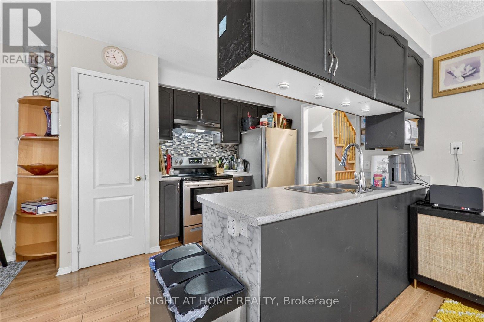 305 ALDER STREET - 13