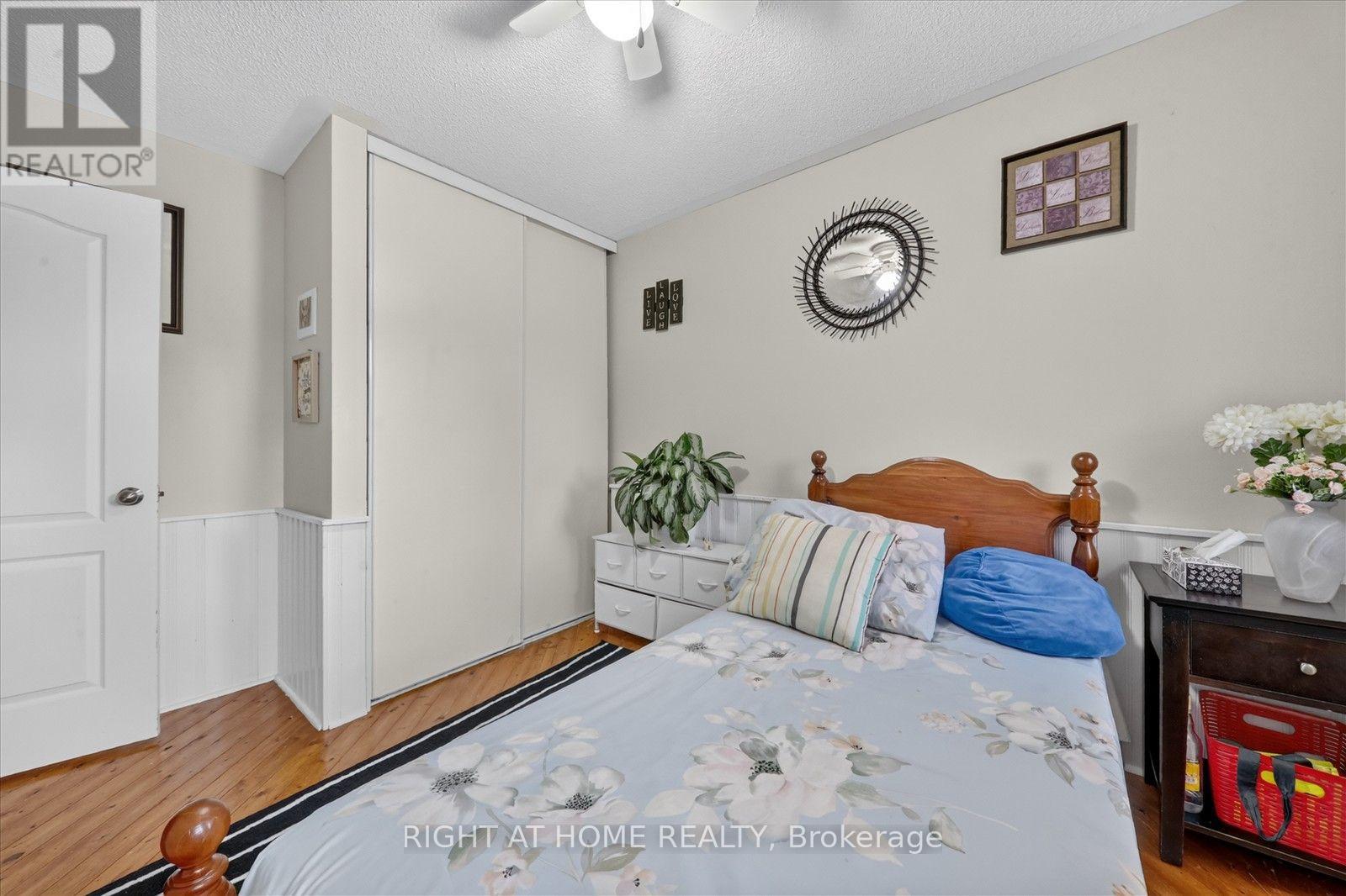 305 ALDER STREET - 23