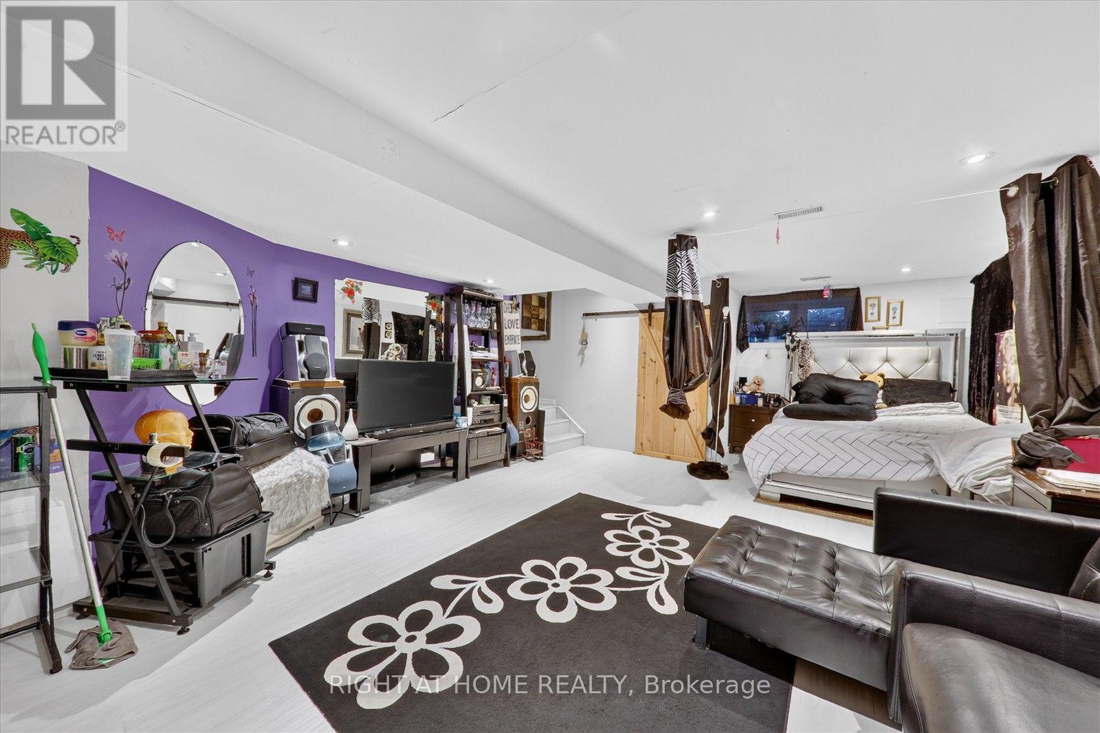 305 ALDER STREET - 26