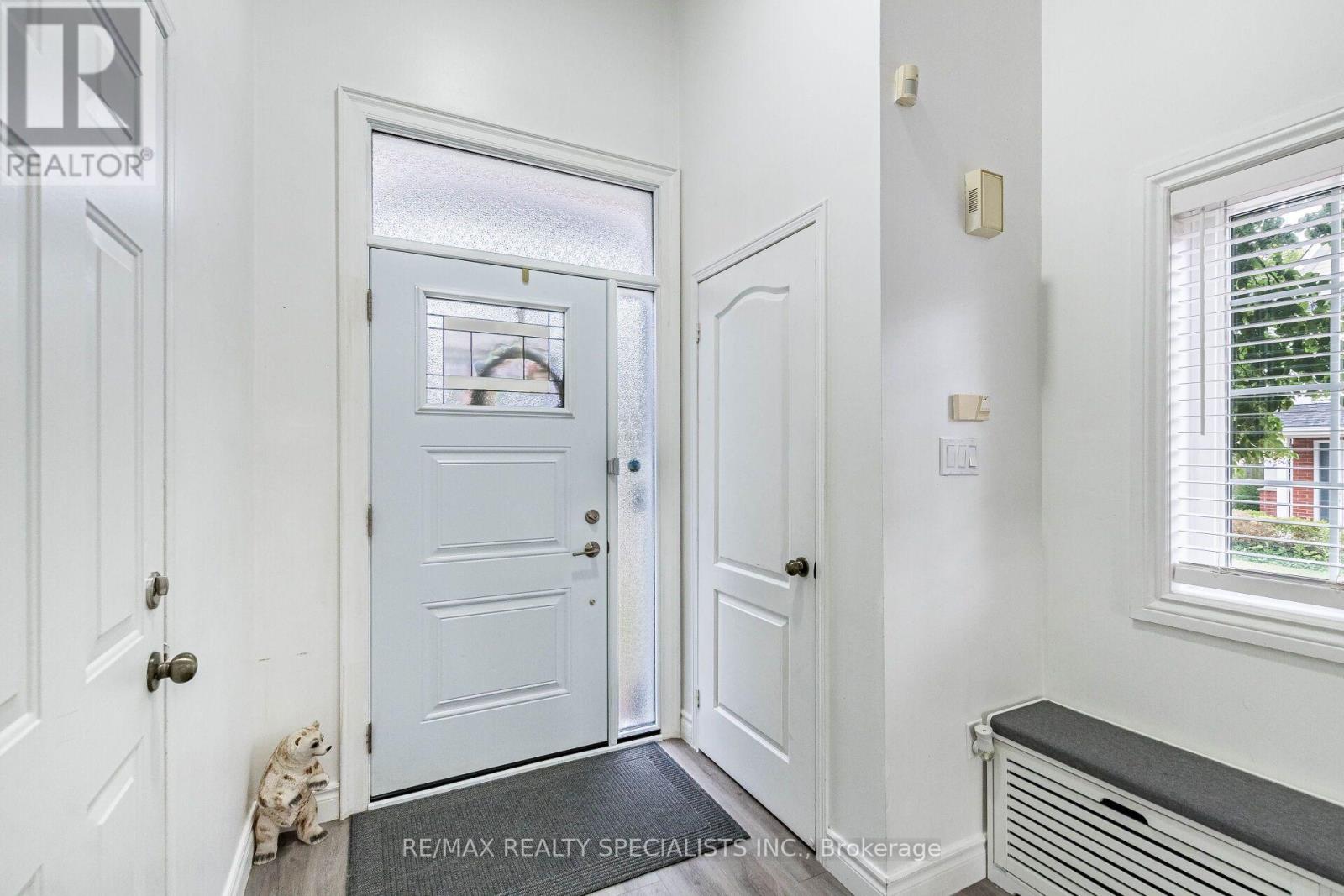 #41 1588 SOUTH PARADE COURT - 5