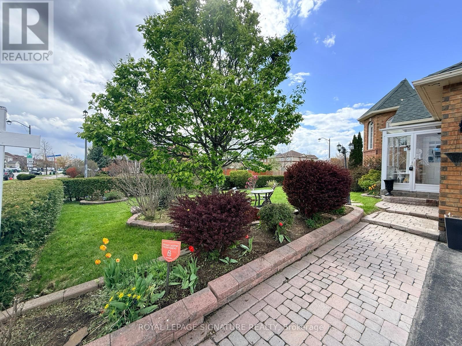 687 TWAIN AVENUE - Image 33