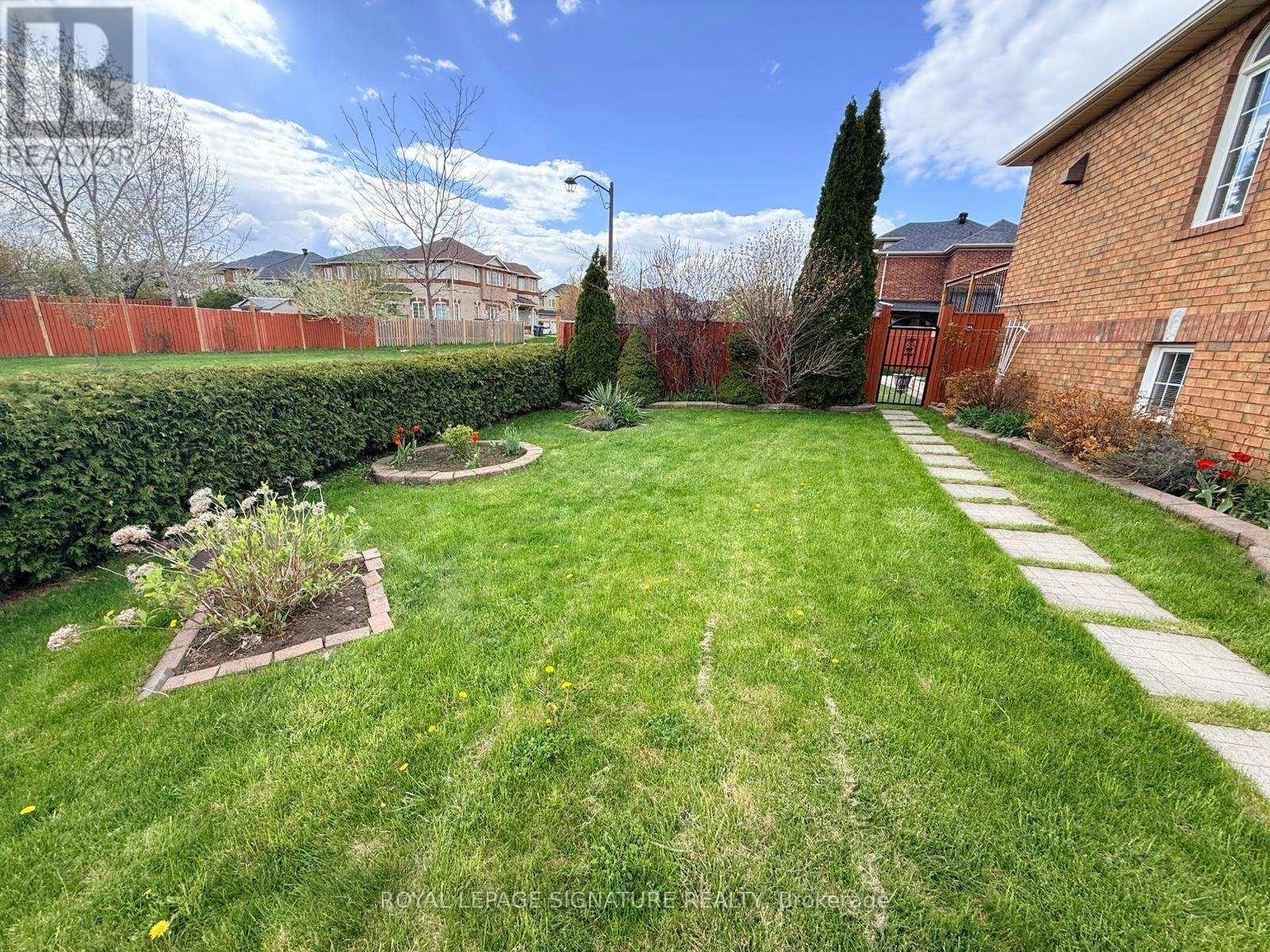 687 TWAIN AVENUE - Image 34