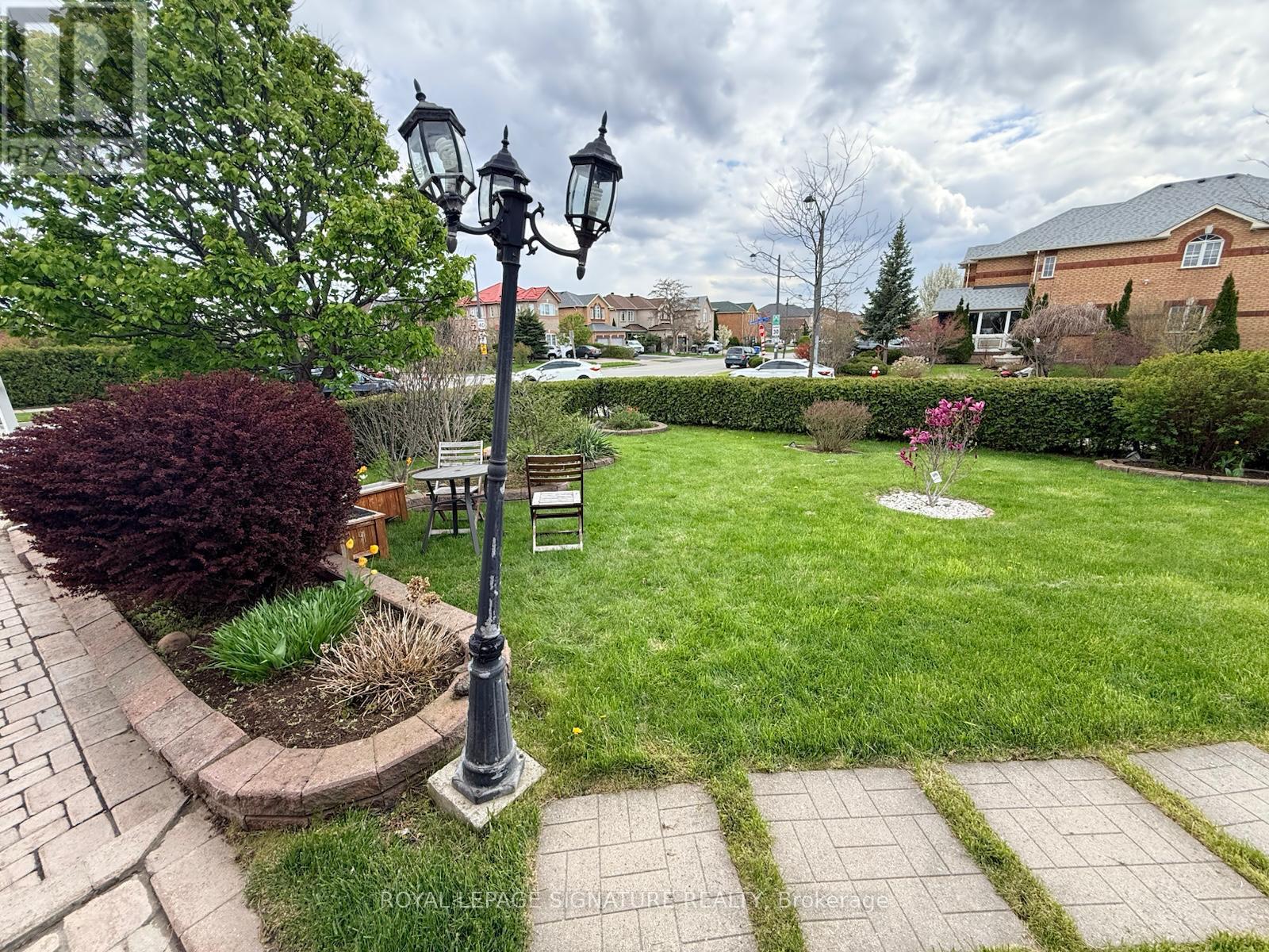 687 TWAIN AVENUE - Image 35