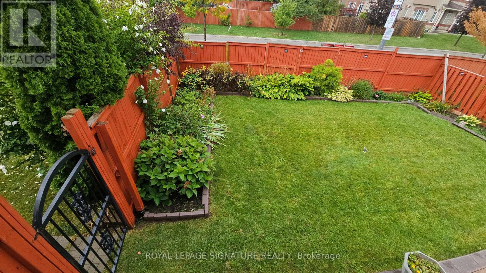 687 TWAIN AVENUE - Image 37