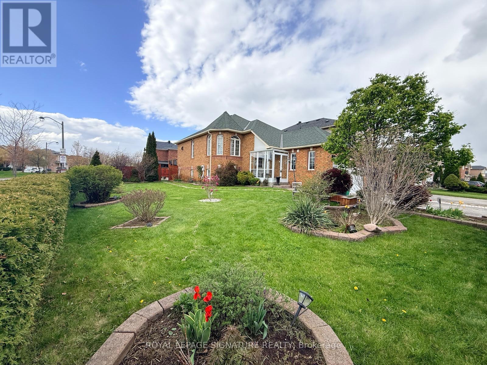 687 TWAIN AVENUE - Image 38