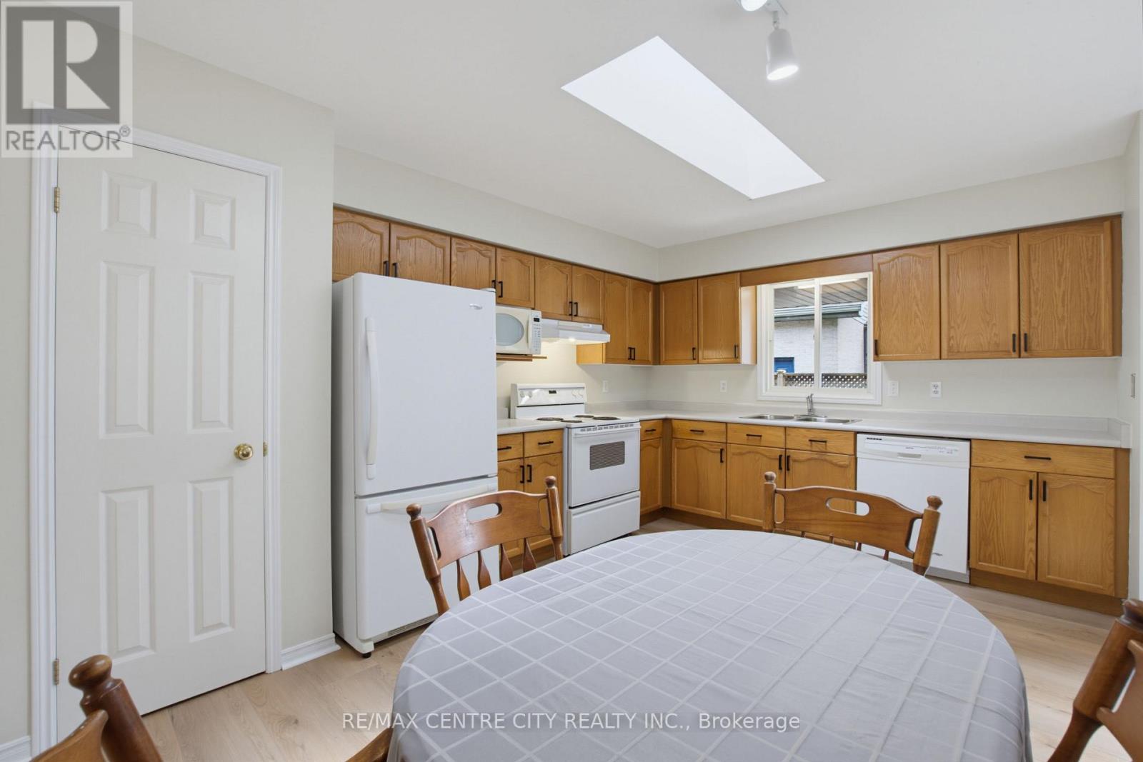 9 YARMOUTH DRIVE - Image 15