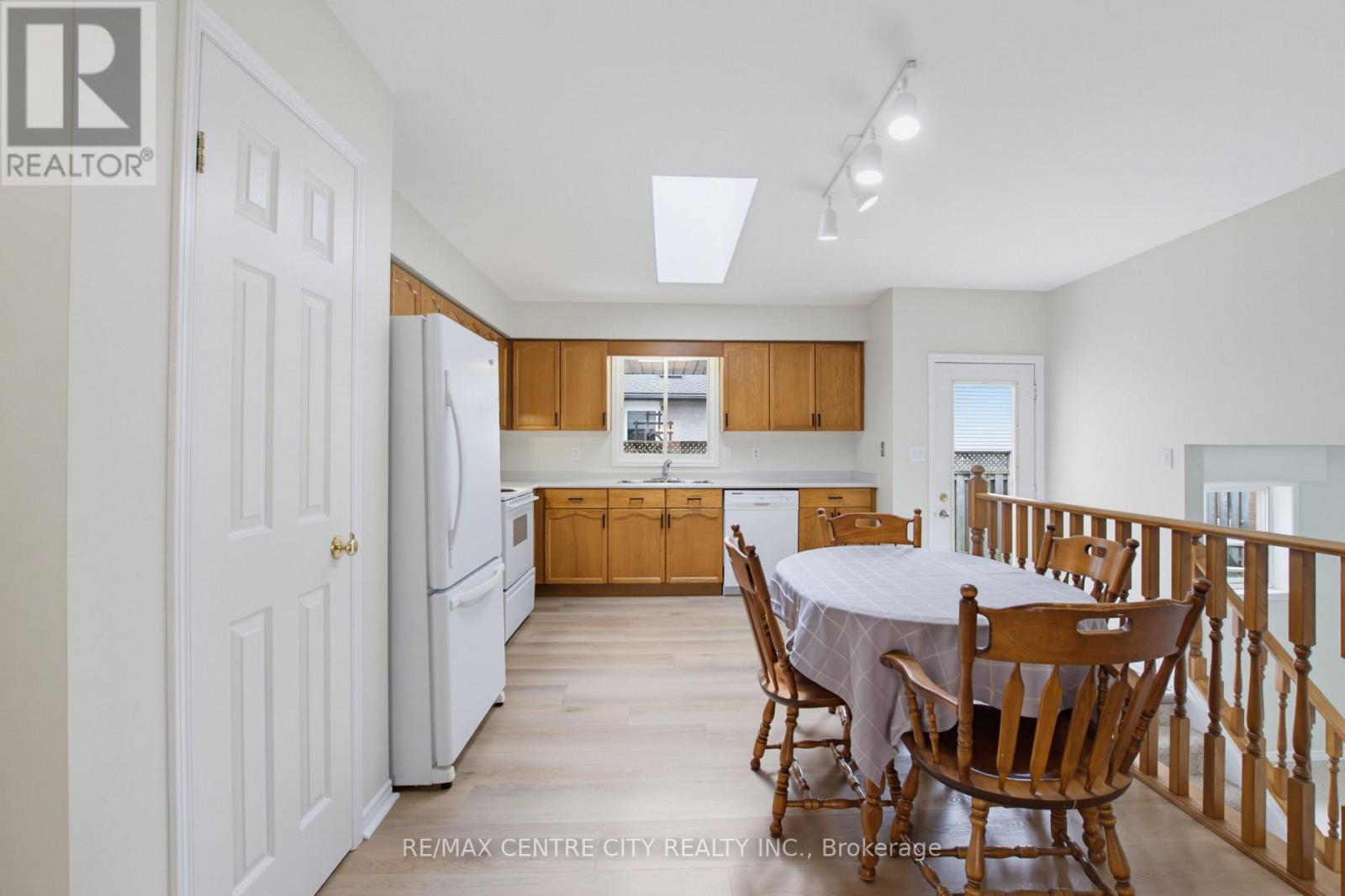 9 YARMOUTH DRIVE - 11