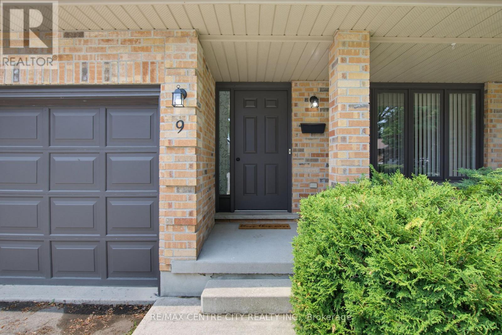 9 YARMOUTH DRIVE - 2