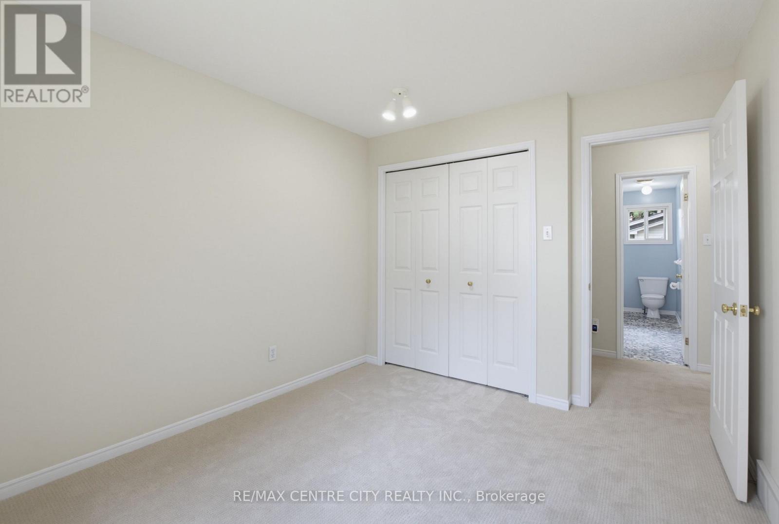9 YARMOUTH DRIVE - 32