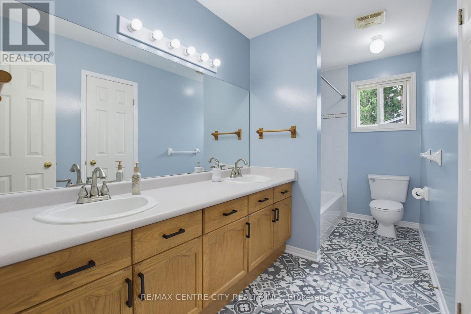 9 YARMOUTH DRIVE - Image 27