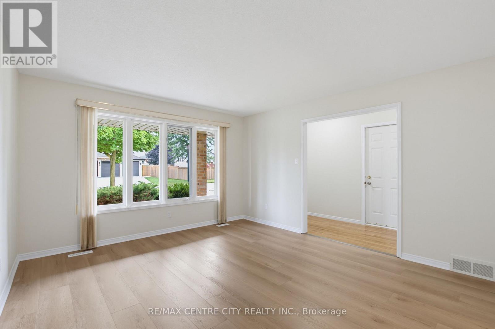 9 YARMOUTH DRIVE - 5